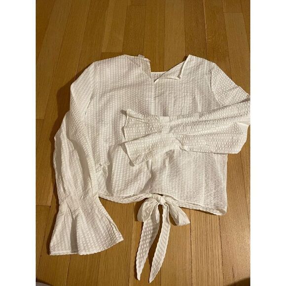 H&M White striped round neck long sleeve fluted sleeve bow-tie front blouse top - Picture 1 of 4